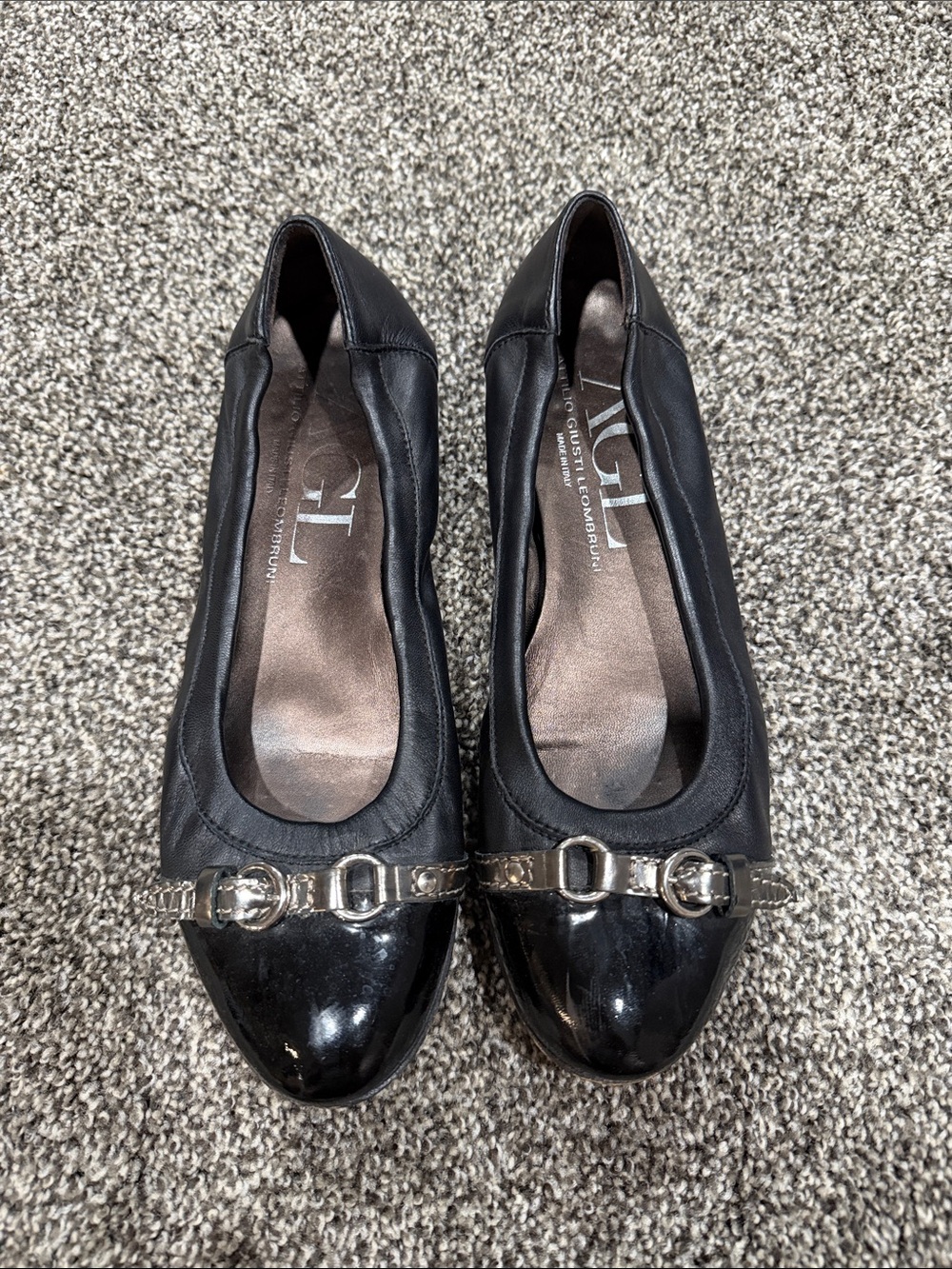 AGL Black Leather and Patent Ballet Flats with Silver Chain Detail